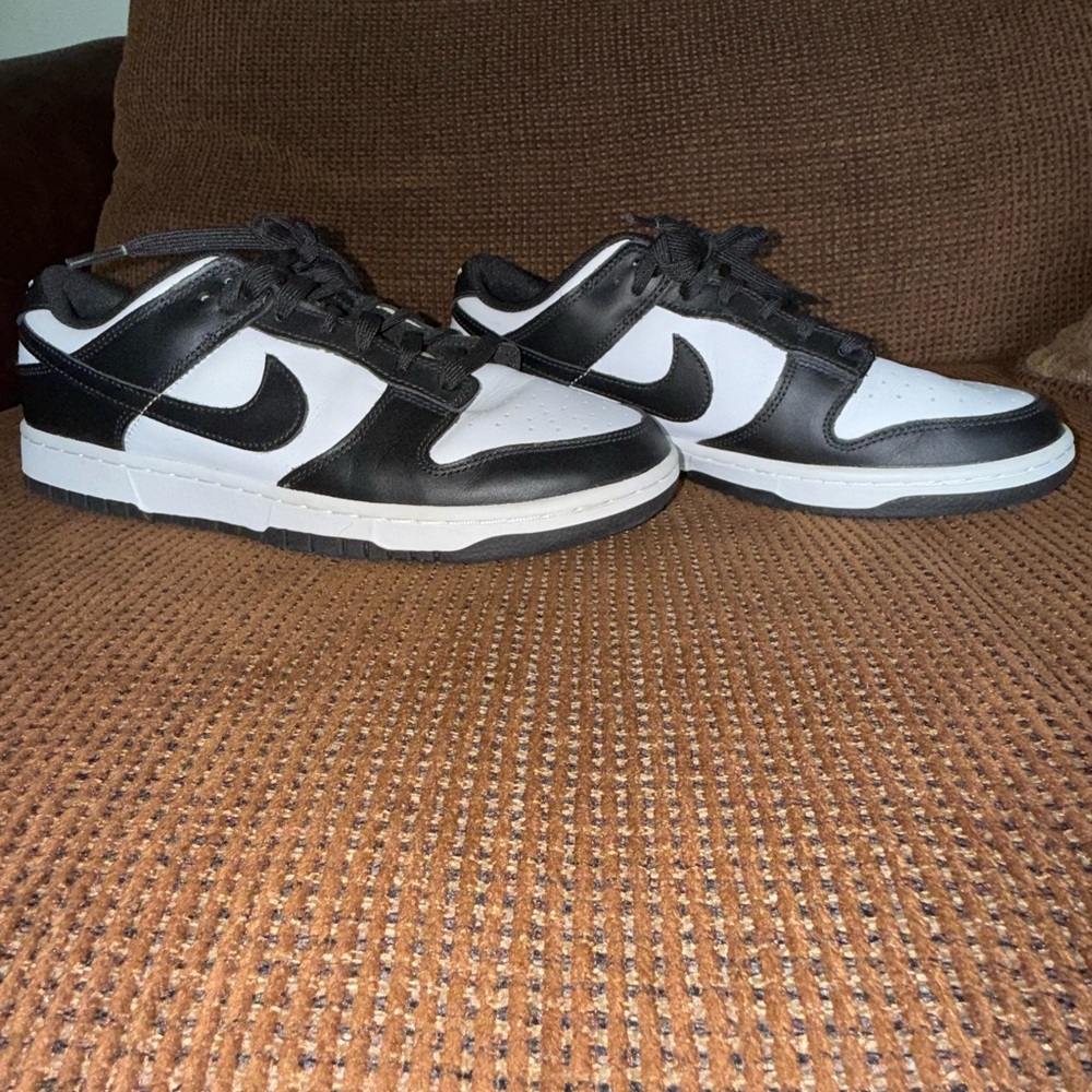 Nike Dunk Low - Black and White